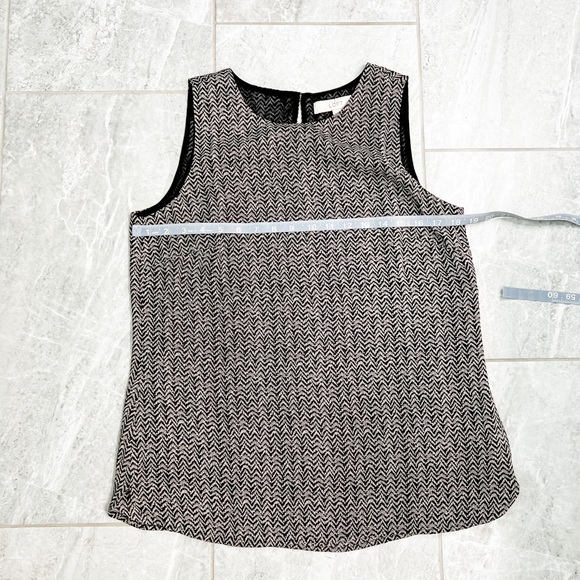Loft Black and Gray Zig Zag Tank Top Blouse Size Medium - Picture 5 of 8